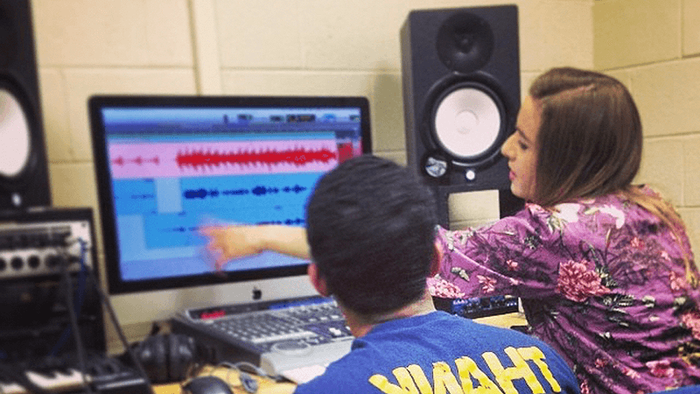 two students working in computer lab